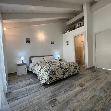 Casa Sylvia Apartment